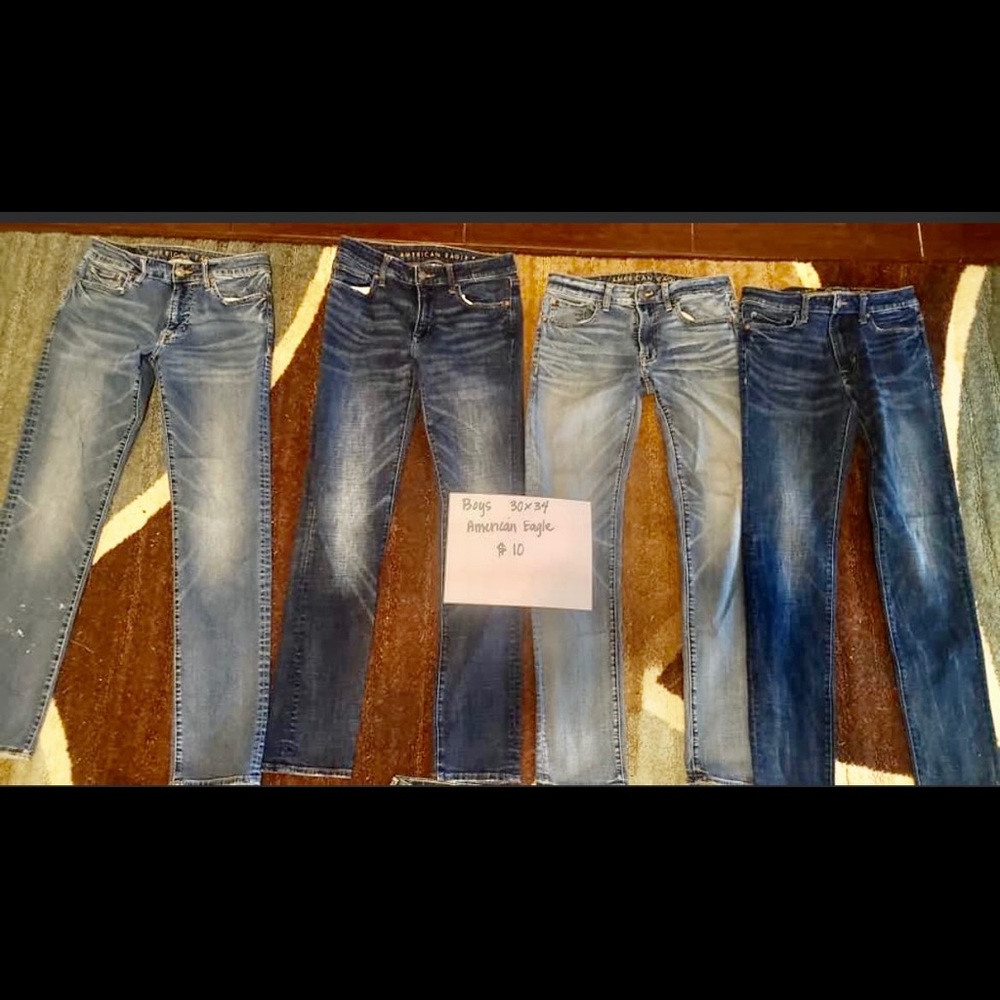 American Eagle boys 30 x 34 slim straight leg